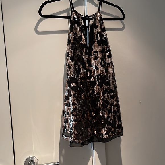 Guess, cheetah print sequin halter top. - Picture 2 of 3